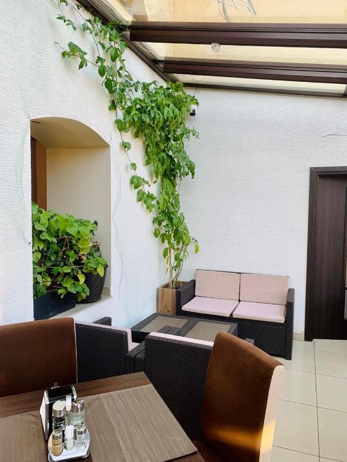 Restauracja Ibiza Aparthotel Ludwikowice Kłodzkie Εξωτερικό φωτογραφία